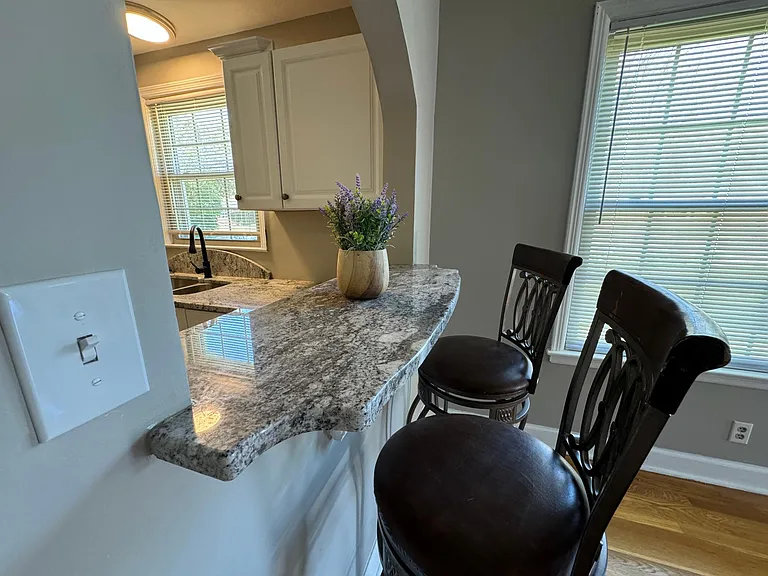 Granite breakfast bar