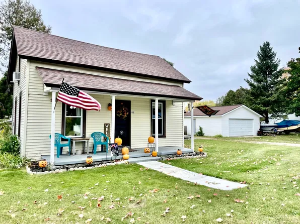 832 Sheridan St, Big Rapids, MI 49307