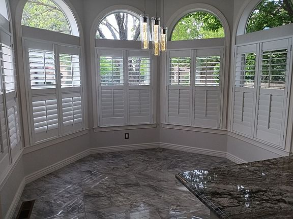 5th image of 6604 Glen Oak NE