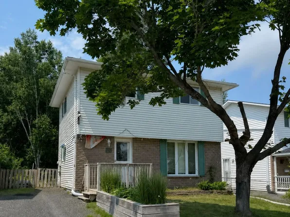 26 Hergott Ave, Elliot Lake, ON P5A 3A8