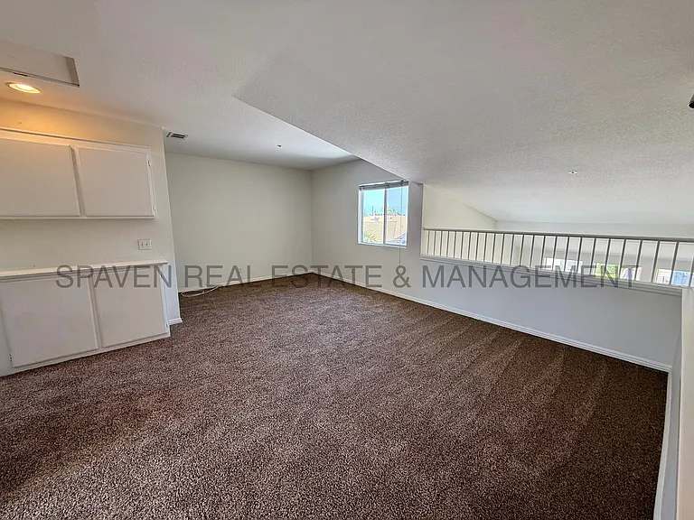 7689 Canberra Way — Photo 16