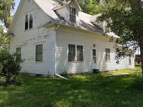 4th image of 2700 N 112th St
