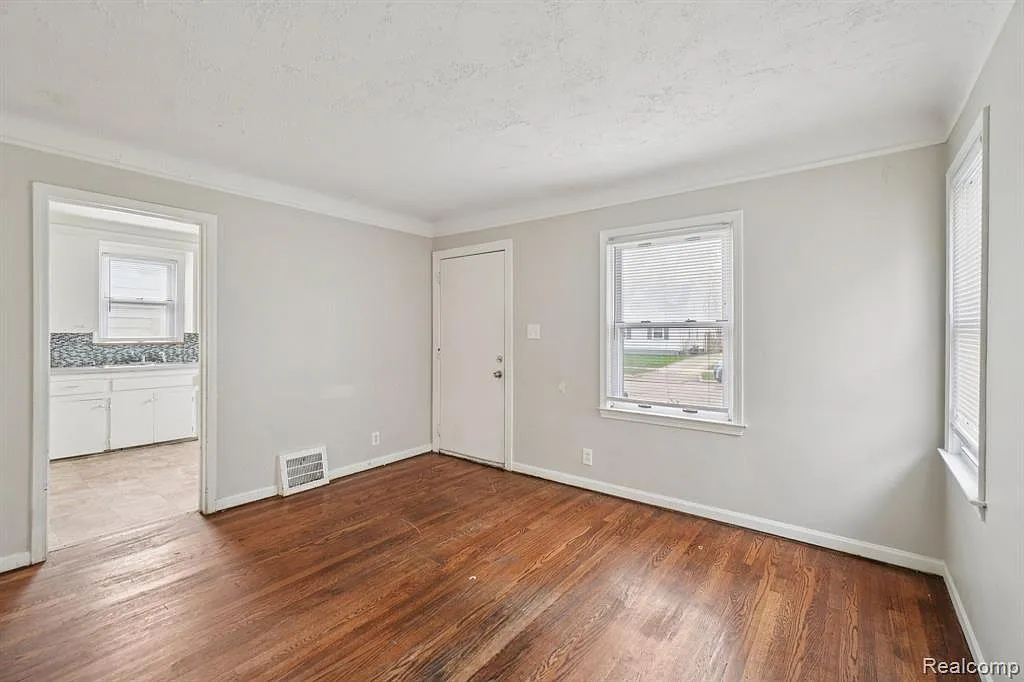 19717 Kenosha Street - 1 — Photo 2