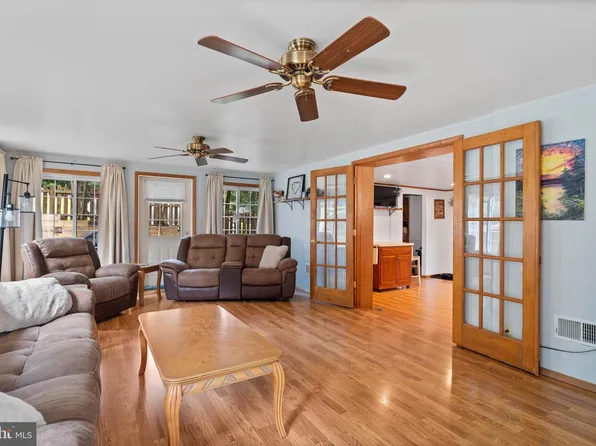 609 Elizabeth St, Houtzdale, PA 16651