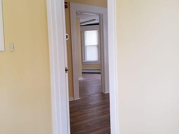 3rd image of 85 Beechwood Ave Ofc #