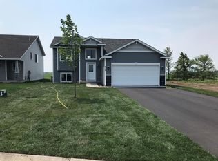 915 11th St NW, Rice, MN 56367