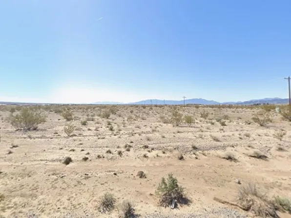 961 W Marva Ln, Pahrump, NV 89060