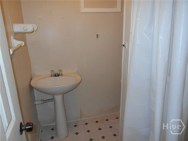 5505 Betty Dr — Photo 11