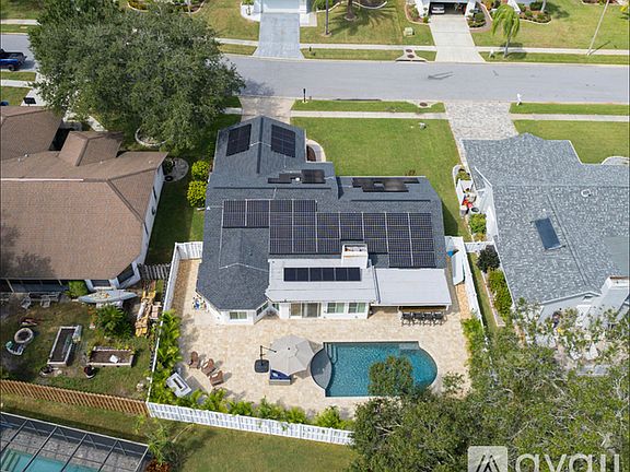 5th image of 2814 Windridge Dr
