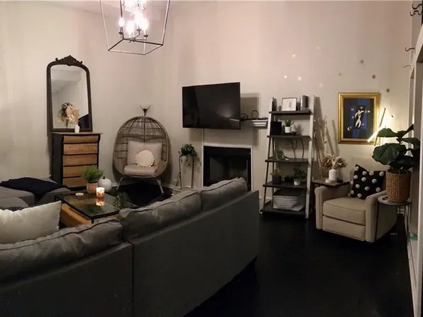 4920 NW Barry Rd, Kansas City, MO 64154