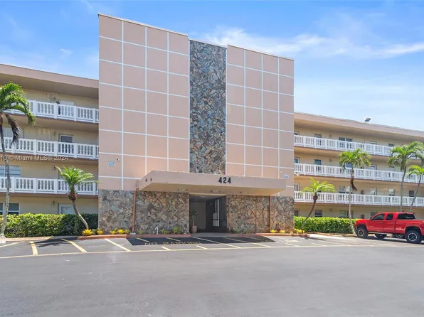 424 SE 10th St APT 104, Dania Beach, FL 33004