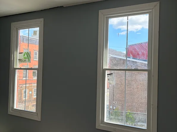 211 N 2nd St, Pottsville, PA 17901