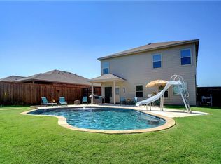 5113 Crystal Lake Ave, Krum, TX 76249