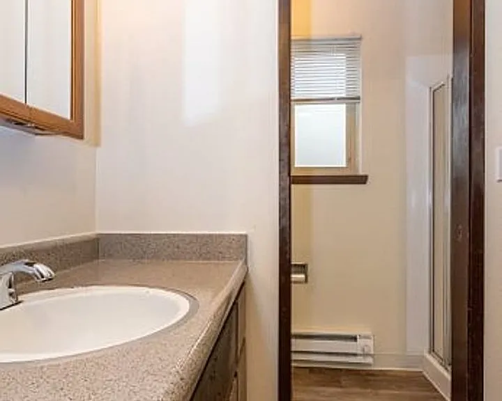 3021 S Orchard St W — Photo 20