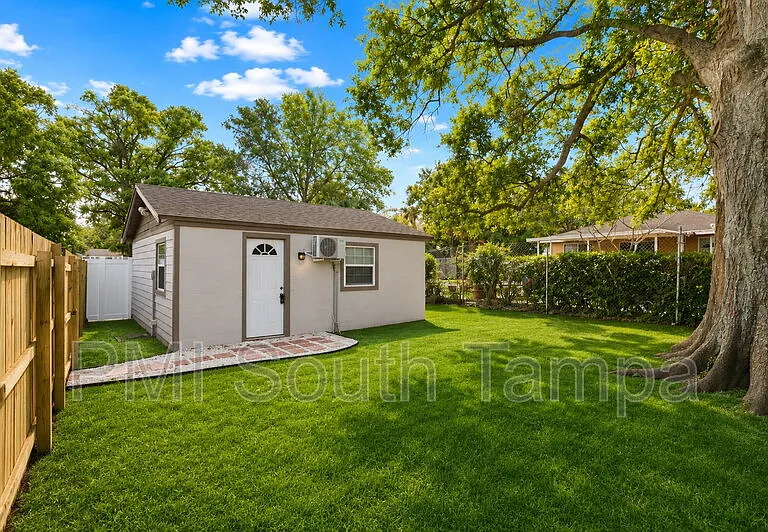 2108 W Saint Louis St #B — Photo 1
