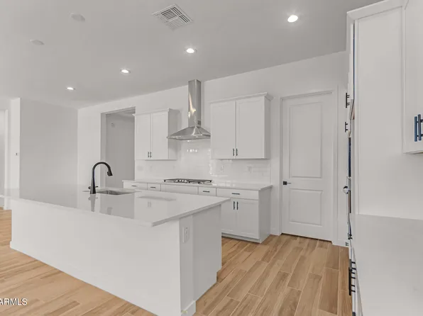 15821 W BRONCO Trail, Surprise, AZ 85387