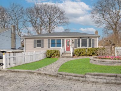 81 Queen Drive, Sound Beach, NY, 11789