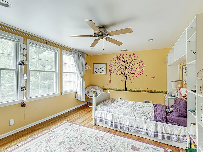 35 Fox Run — Photo 23