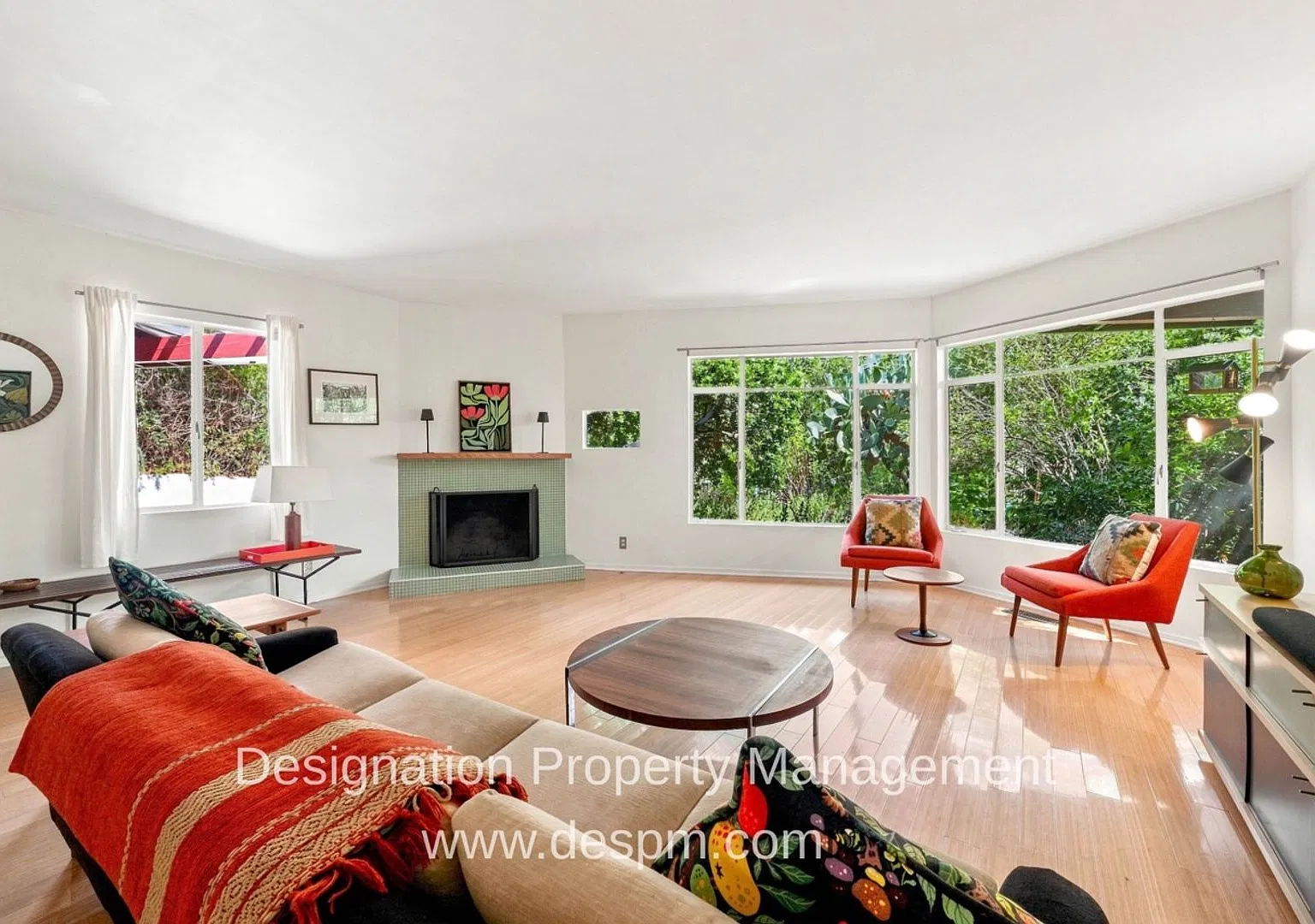 Mid Century Furnished 2 BR Altadena Meadows Neighborhood — Photo 4