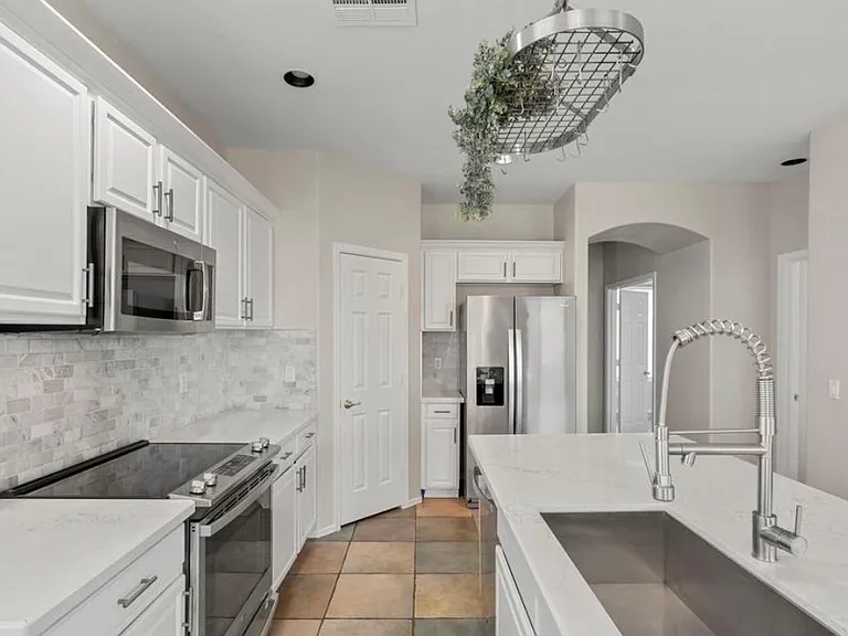 203 W Nolan Way — Photo 9