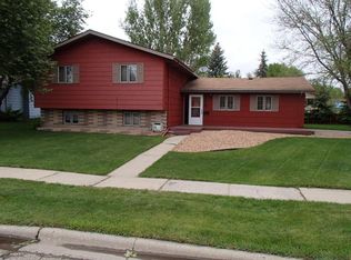 1235 Gemini Ave, Aberdeen, SD 57401