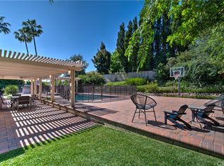 10501 Cowan Heights Dr, Santa Ana, CA 92705