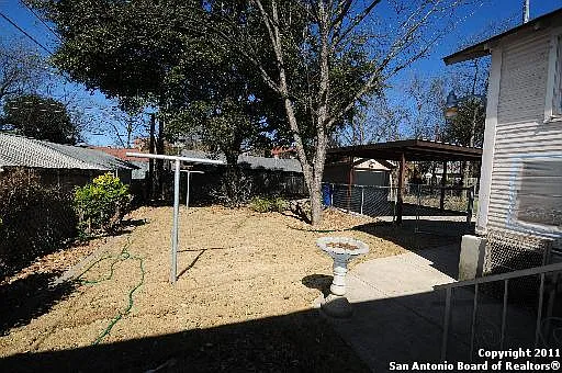 423 W Huisache Ave — Photo 10