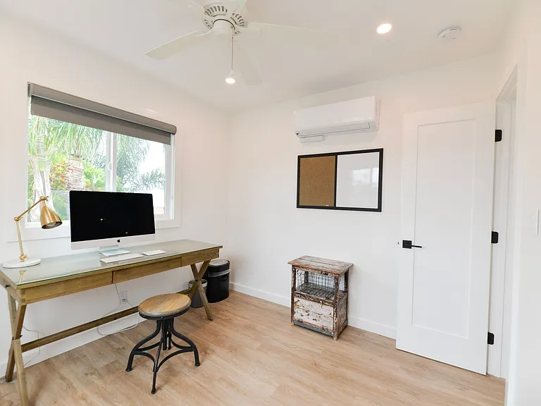 428 Monterey Ln. — Photo 10