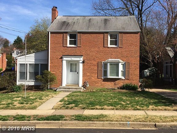 2nd image of 945 N Potomac St
