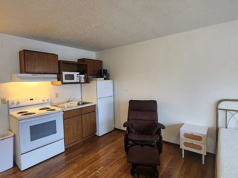 Rapids Studio Apartments — Photo 13