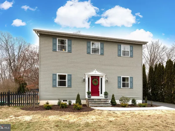 2726 Paper Mill Rd, Phoenix, MD 21131
