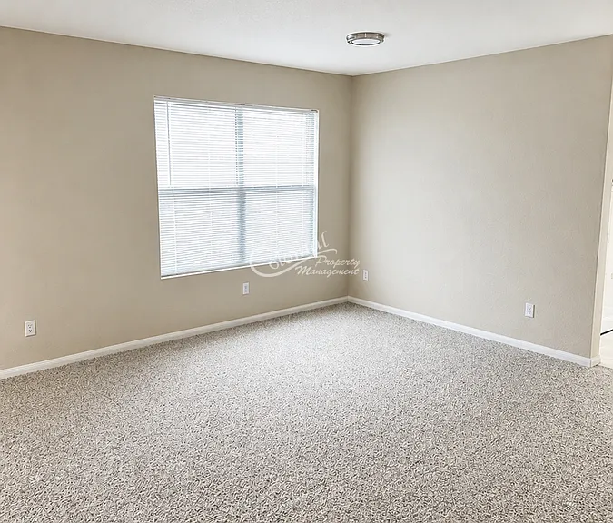 2402 Riley Dr — Photo 10
