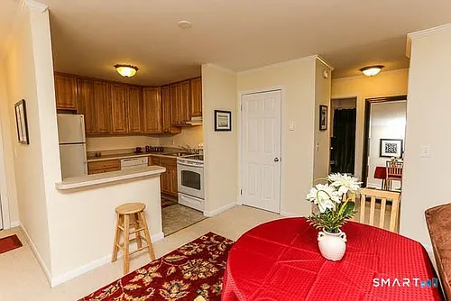 15 Fordyce Ct #12 Photo 1