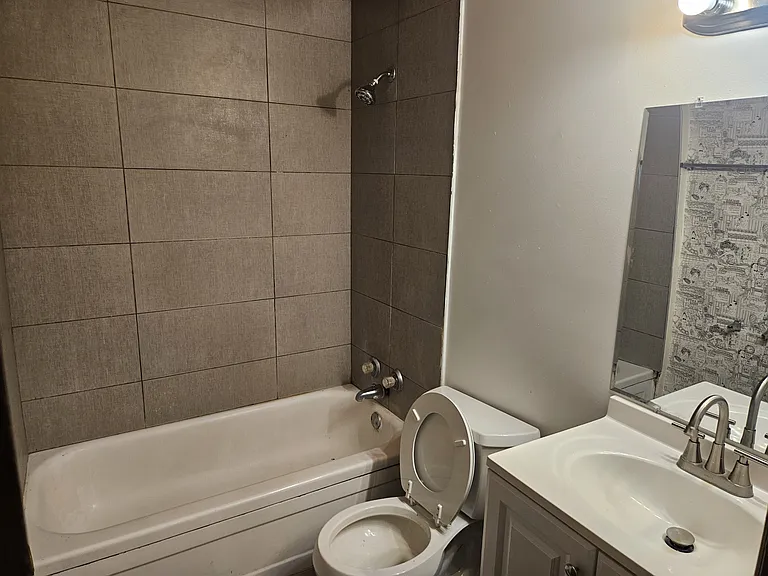 226 W Union St #1ST AND 2ND — Photo 3