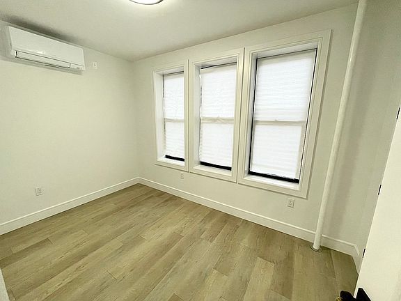 4th image of 2307 Avenue D #1T