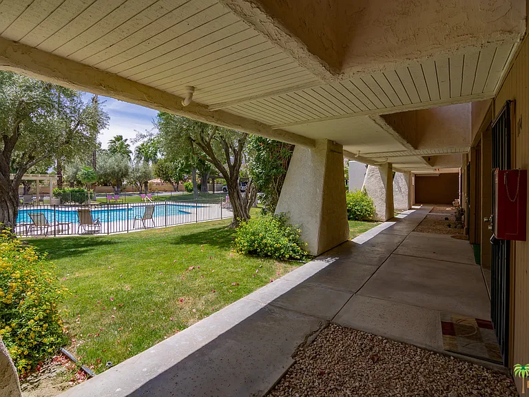 550 N Villa Ct #114 — Photo 12