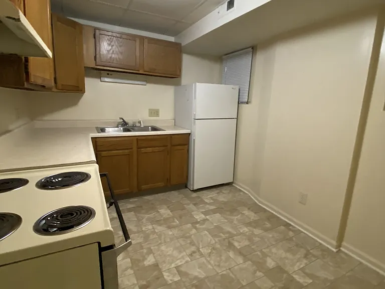 Summit Place Apartments — Photo 11