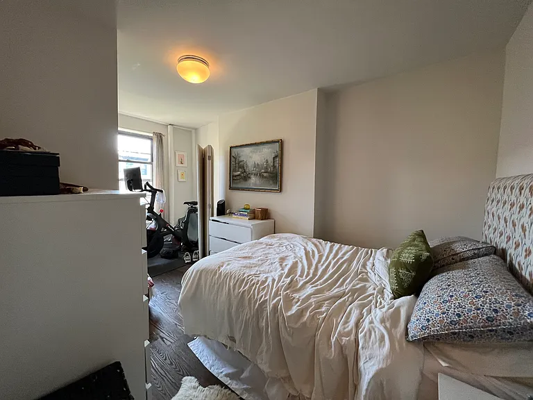 509 E 5th St #3B — Photo 7