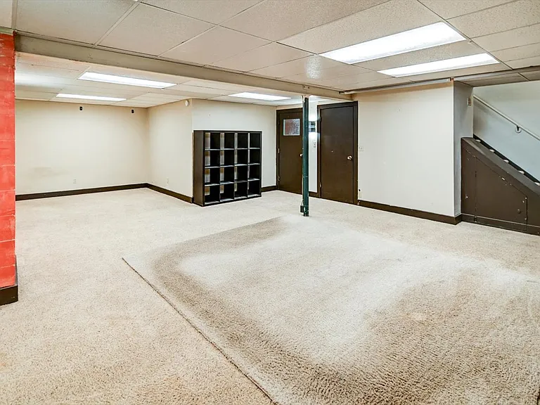 4746 Lafayette Dr — Photo 61