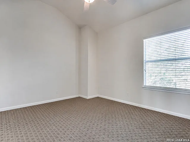 1271 E Common St — Photo 9