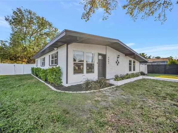 4002 W Oklahoma Ave, Tampa, FL 33616