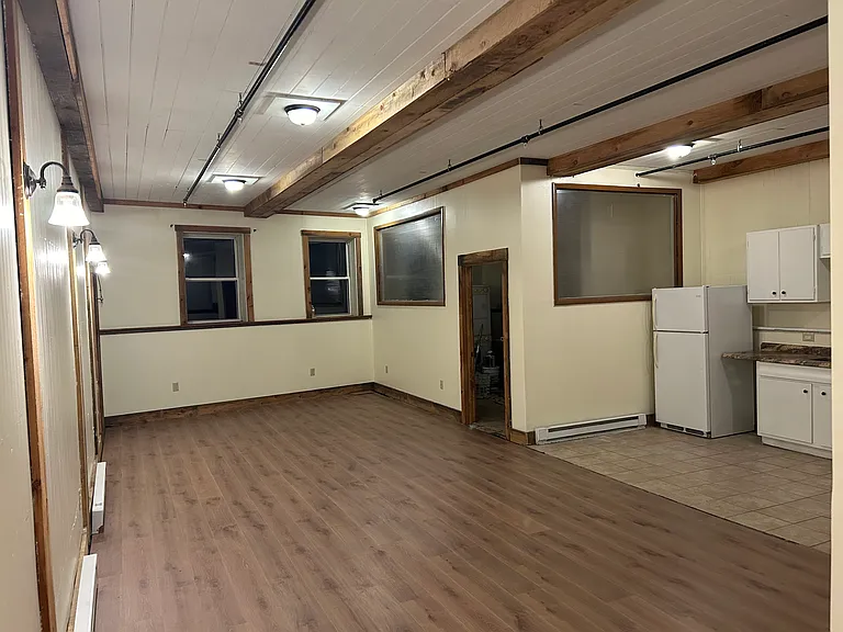 20 Pioneer Ave #3 — Photo 3