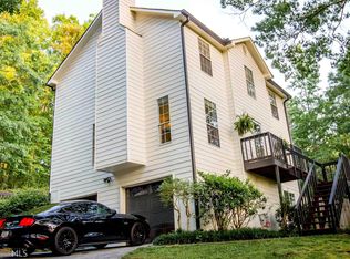 2875 Milton Bryan Dr, Loganville, GA
