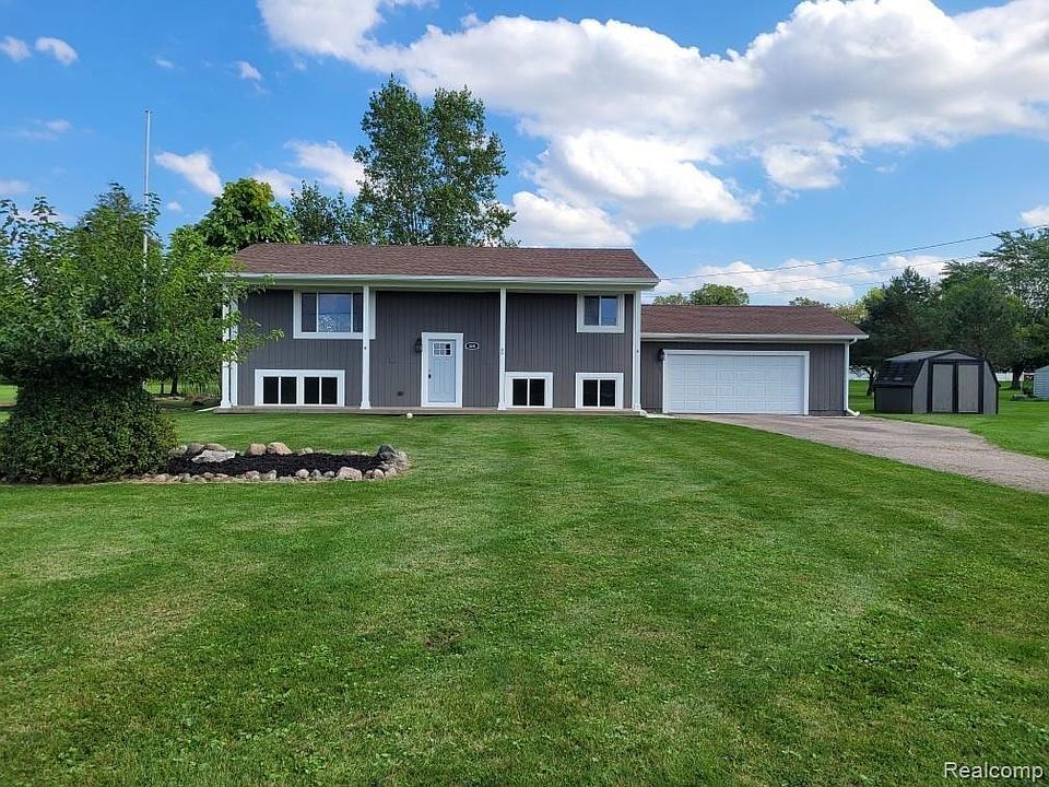 304 N Kingsley St, Corunna, MI 48817 Zillow