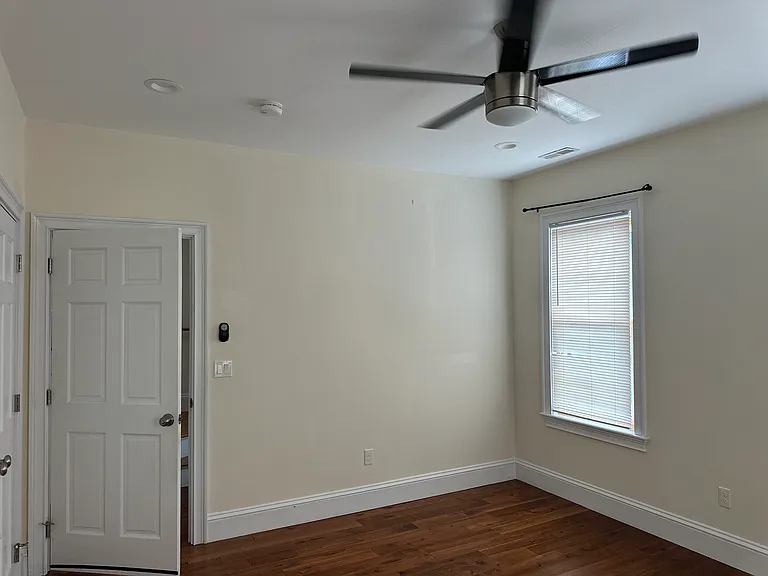 32 Cameron St #A — Photo 6