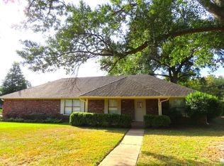 400 Raintree Dr, Tyler, TX 75703