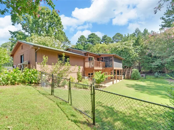 3166 Ridge Rd, Hartwell, GA 30643