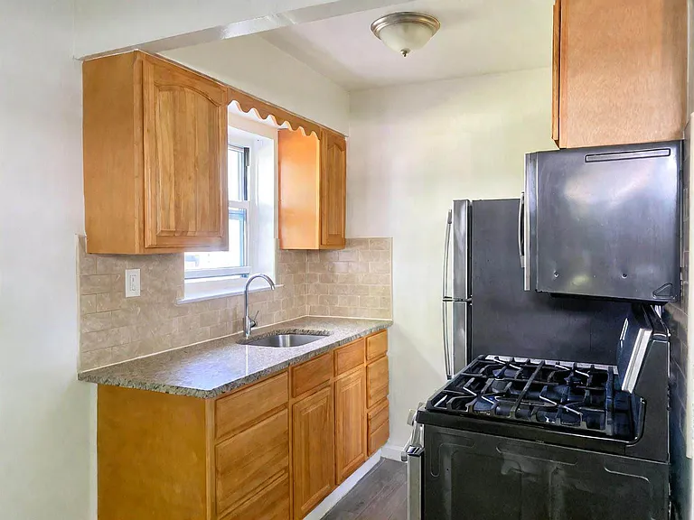 86-18 Dumont Ave #2C — Photo 2