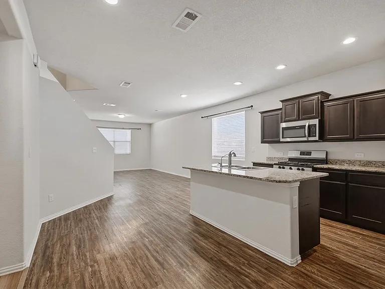 6910 Kate Reed Dr — Photo 10