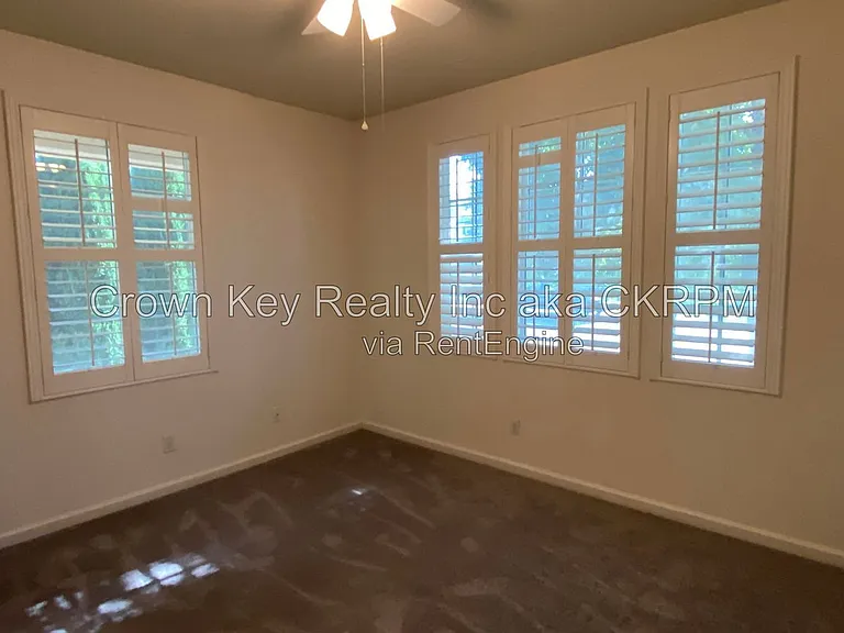 1844 Oswego Ct — Photo 4